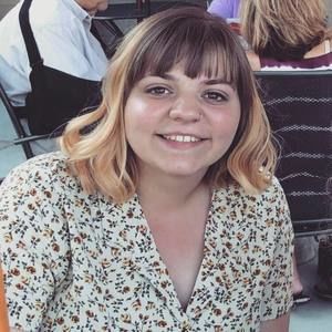 Meet your Posher, Katelyn